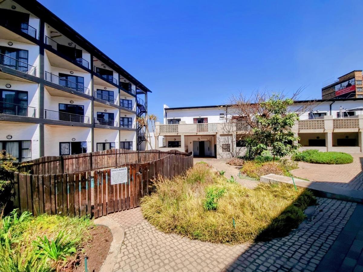 Ferienwohnung Kaleaba House In Vibey Maboneng Precint Johannesburg Exterior foto